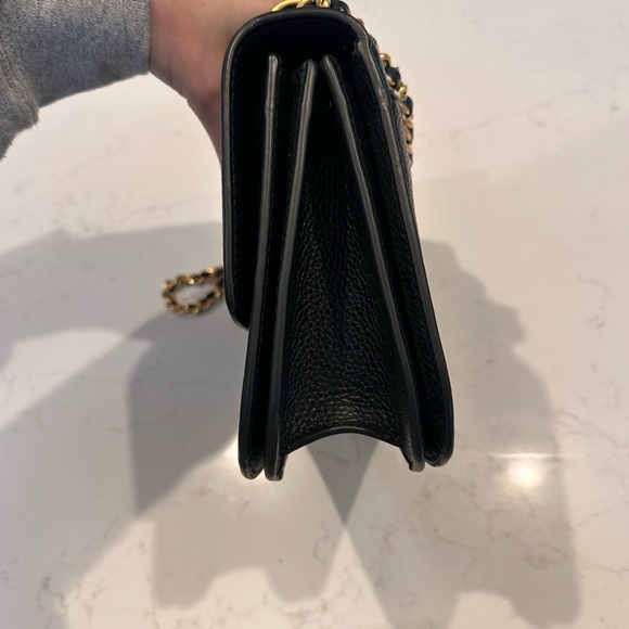 Tory Burch Black Crossbody Bag with Gold Logo - Picture 7 of 7